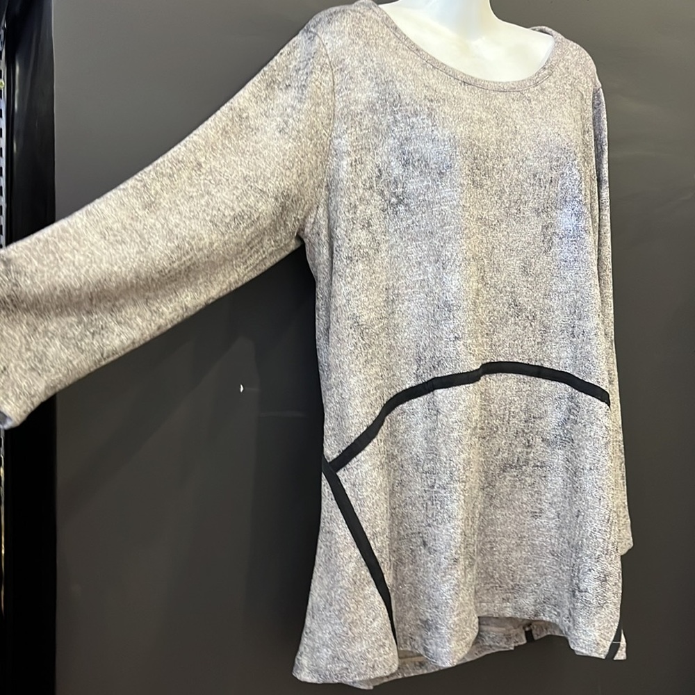 G!oze Sweater/Blouse - Picture 2 of 5